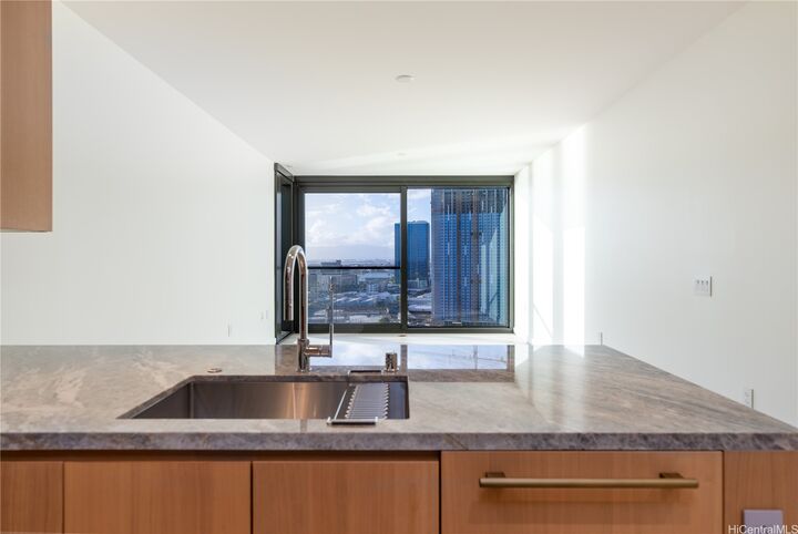 Property Photo:  1100 Ala Moana Boulevard 1905  HI 96814 