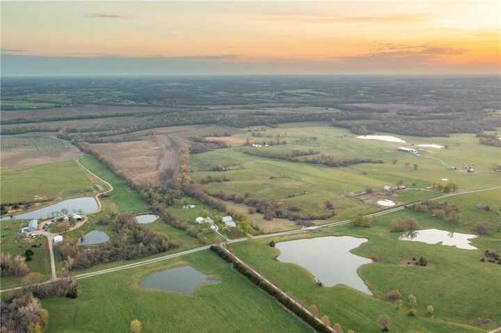 Property Photo:  221 200th Road  MO 64093 