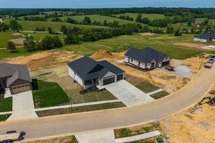Property Photo:  105 Dawn Court  KY 40475 
