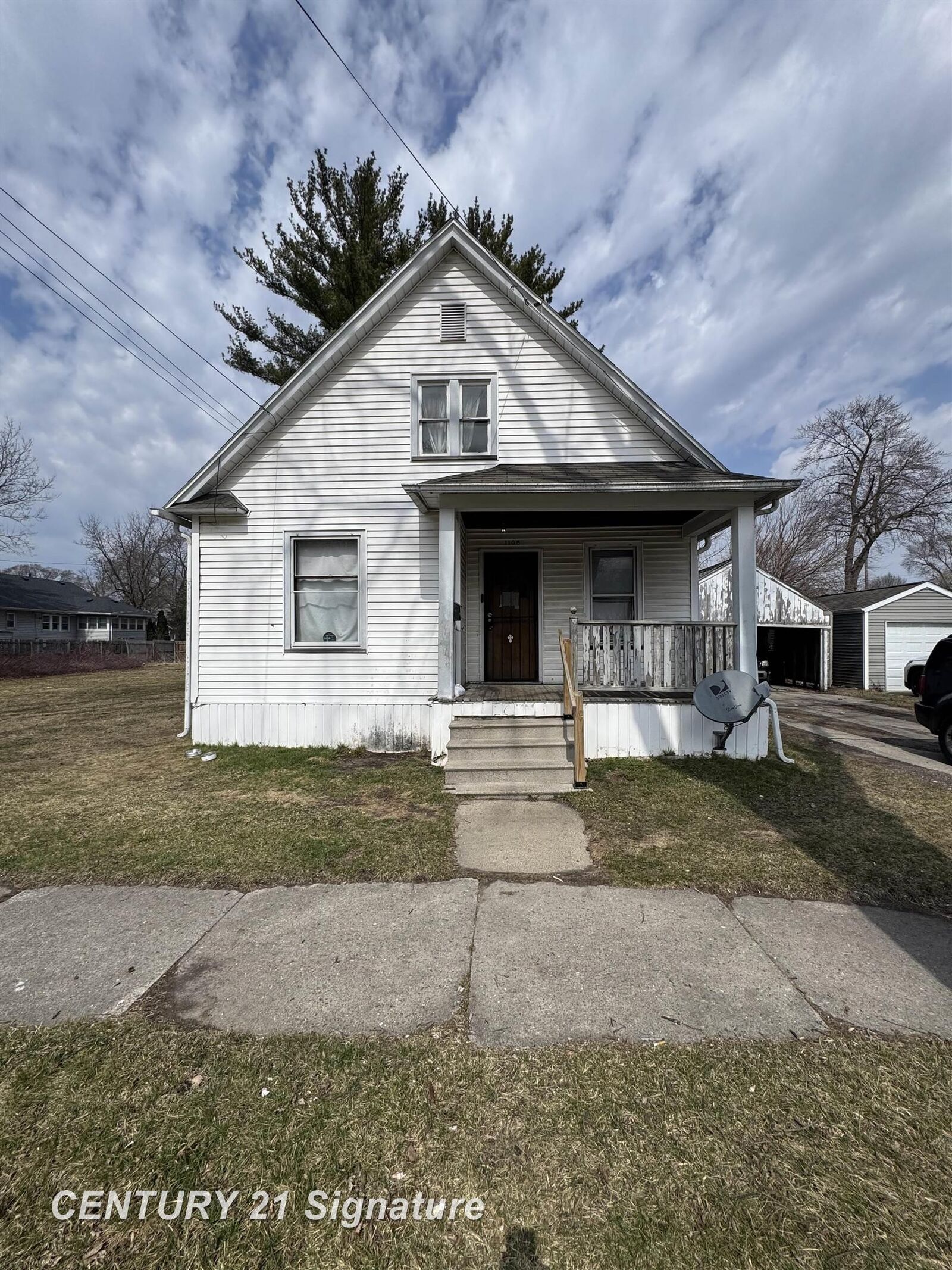 Property Photo:  1108 Congress Avenue  MI 48602 