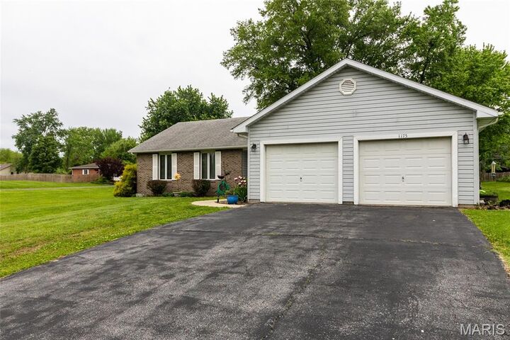 Property Photo:  1175 San Juan Drive  IL 62025 
