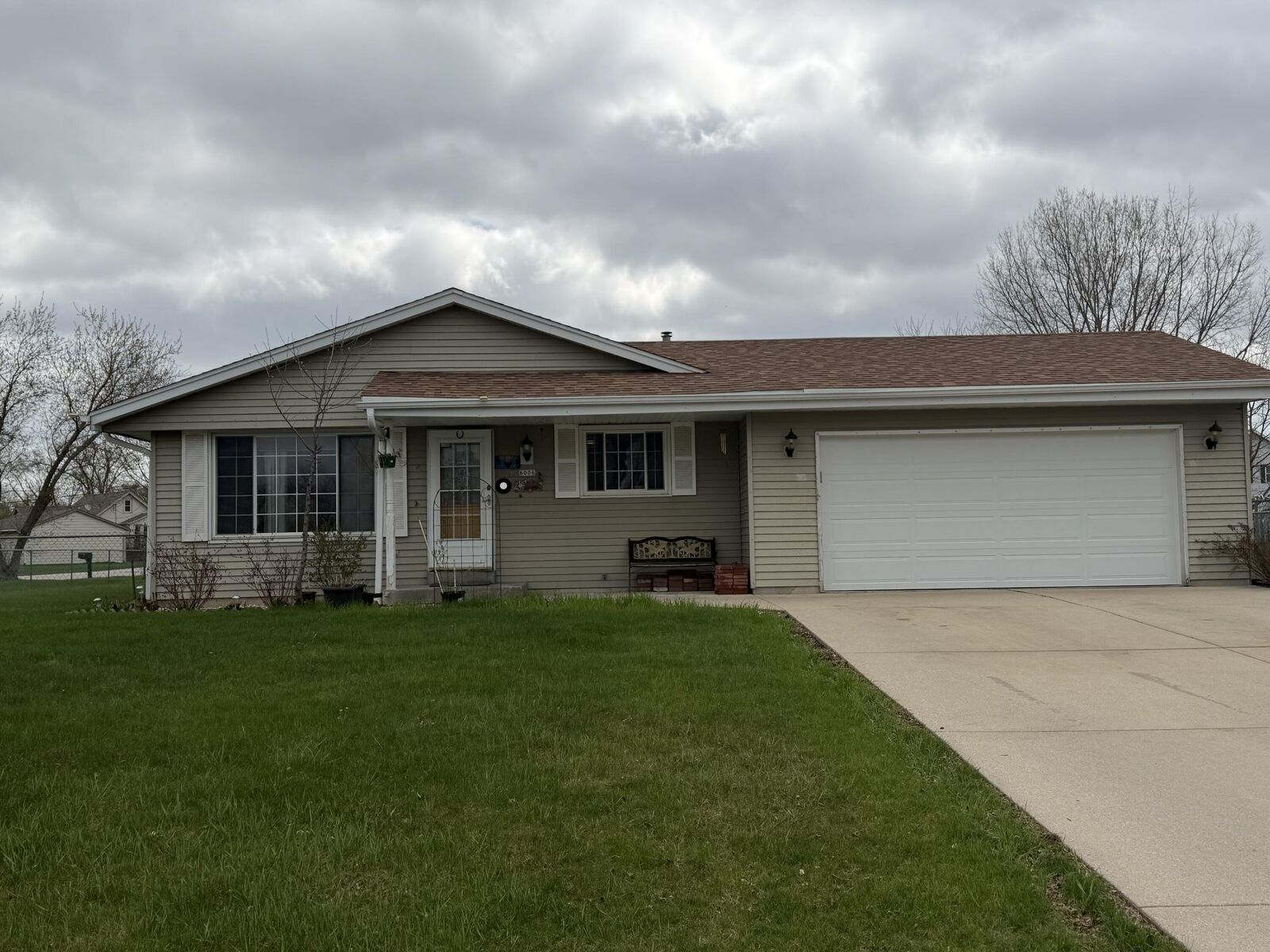 Property Photo:  6006 S 31 St  WI 53221 