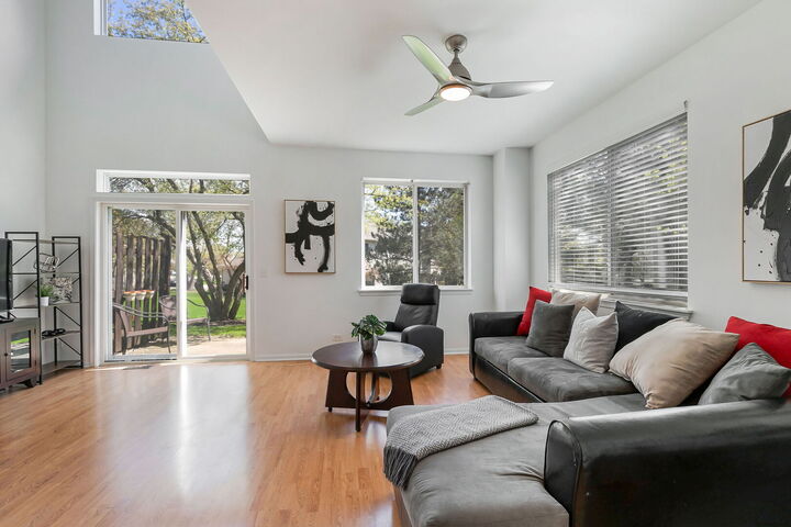 Property Photo:  1431 Doolittle Lane  IL 60030 