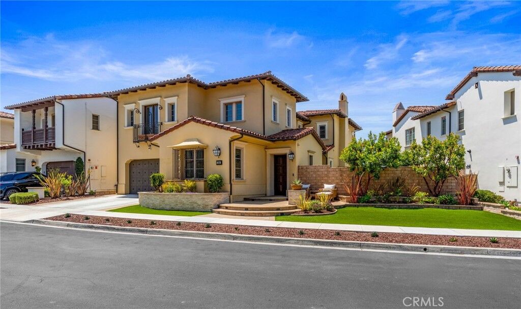 Property Photo:  104 Via Pamplona  CA 92672 