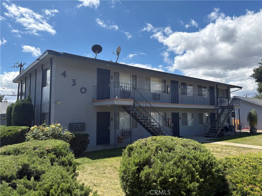 Property Photo:  430 E I  CA 91764 