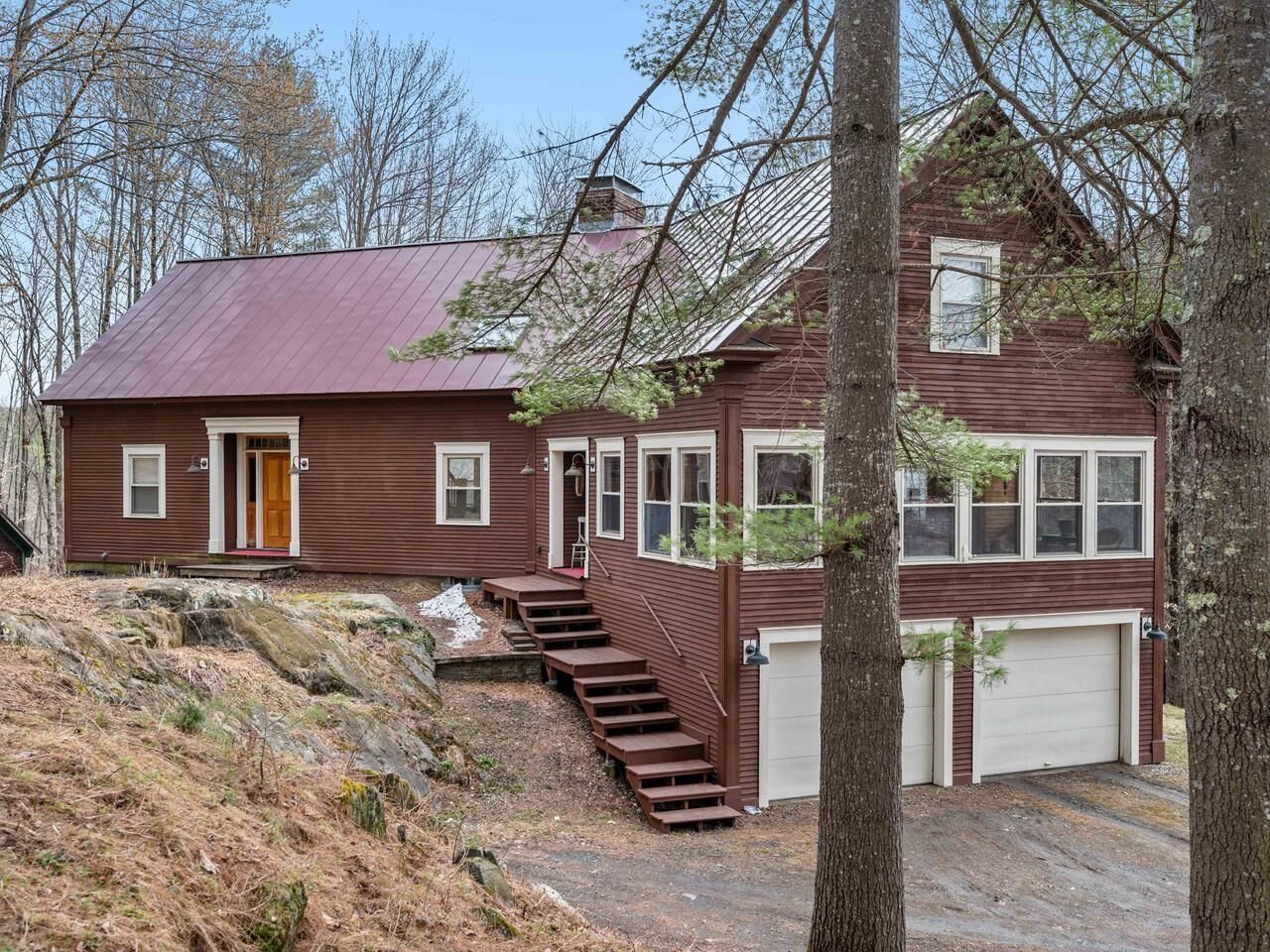 Property Photo: 104 Ledgewood Terrace VT 05602