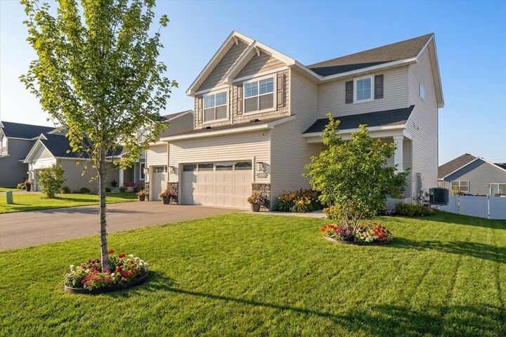 Property Photo:  1486 Oak Ridge Street  MN 55341 