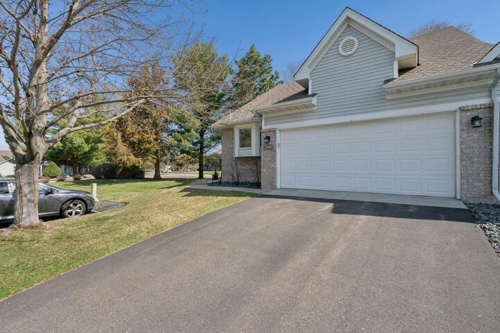 Property Photo:  2640 Pine Ridge Drive  MN 55303 