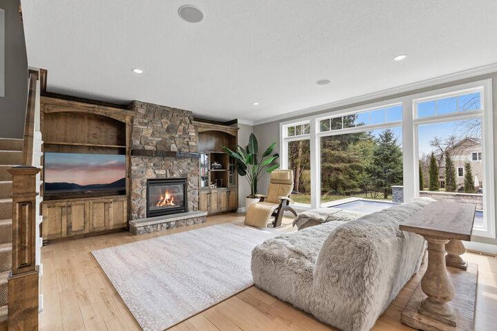 Property Photo:  2051 Pinehurst Drive  MN 55317 