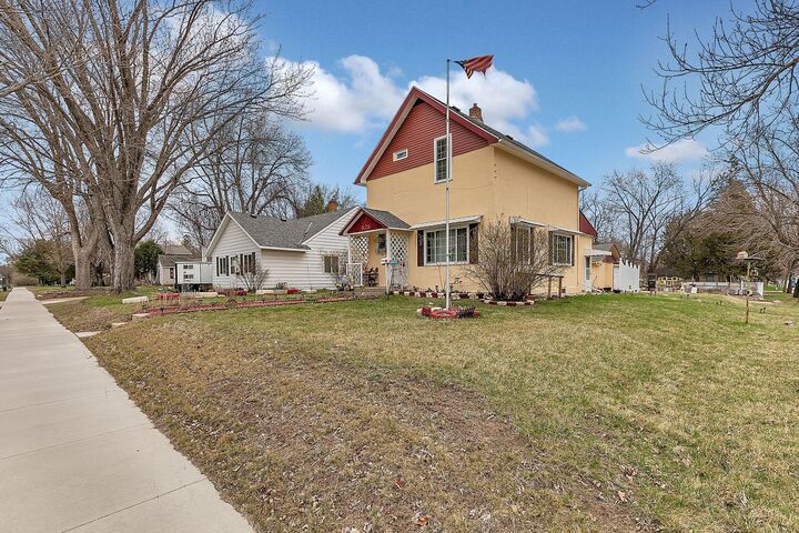 Property Photo:  525 13th Street SW  MN 56201 
