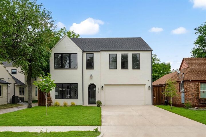 Property Photo:  2414 Grigsby Avenue  TX 75204 