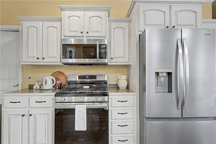 Property Photo:  937 Aylesbury Lane  AR 72718 