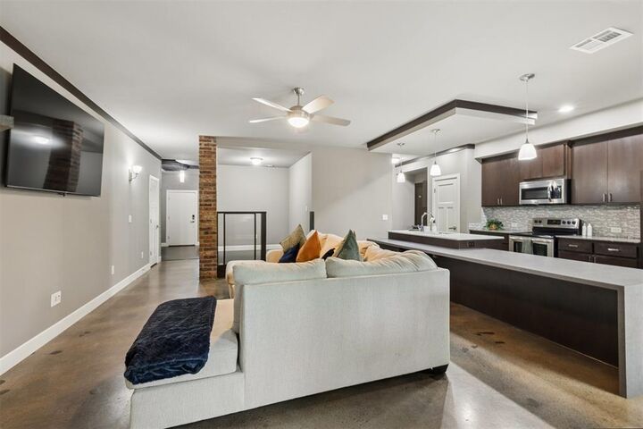 Property Photo:  17605 Black Hawk Drive  OK 73012 