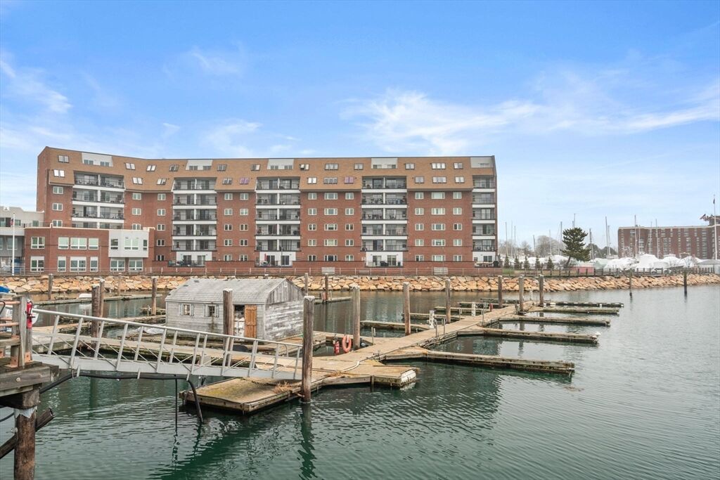 Property Photo:  150 Lynnway Ph-702  MA 01902 