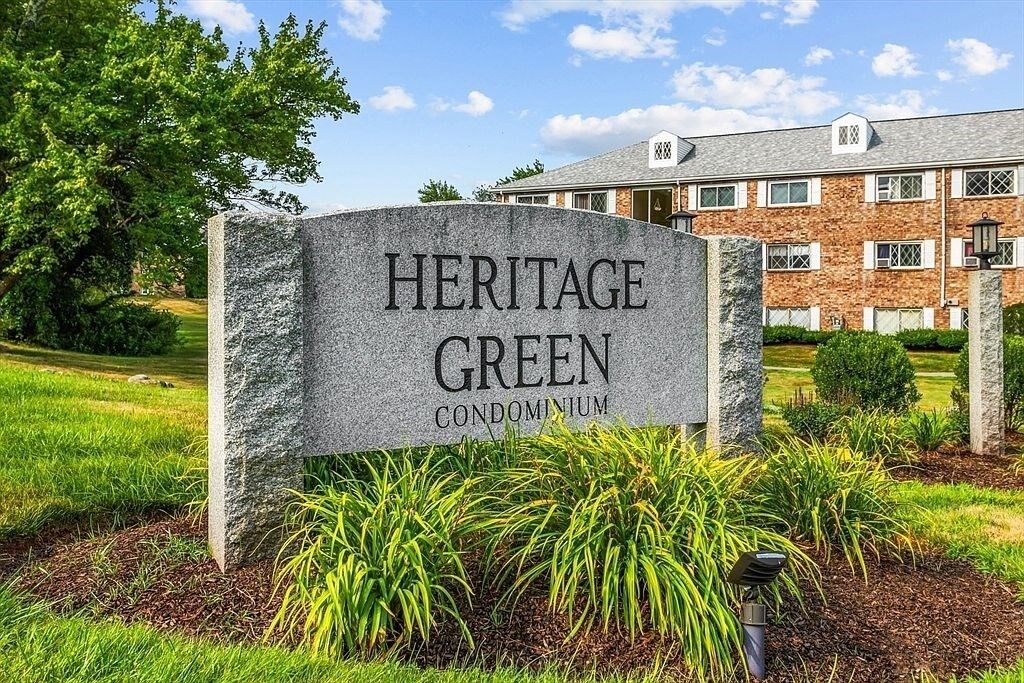 Property Photo:  21 Fernview Ave 8  MA 01845 