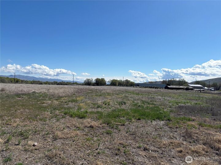 Property Photo:  0  16th Ave S/Washington  WA 98903 