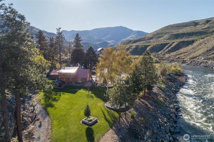 Property Photo: 540 Highway 153 WA 98846