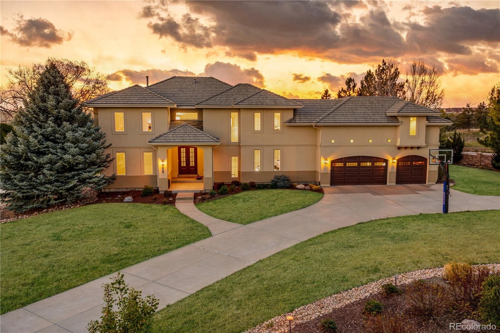 Property Photo: 4358 W Hinsdale Avenue CO 80128