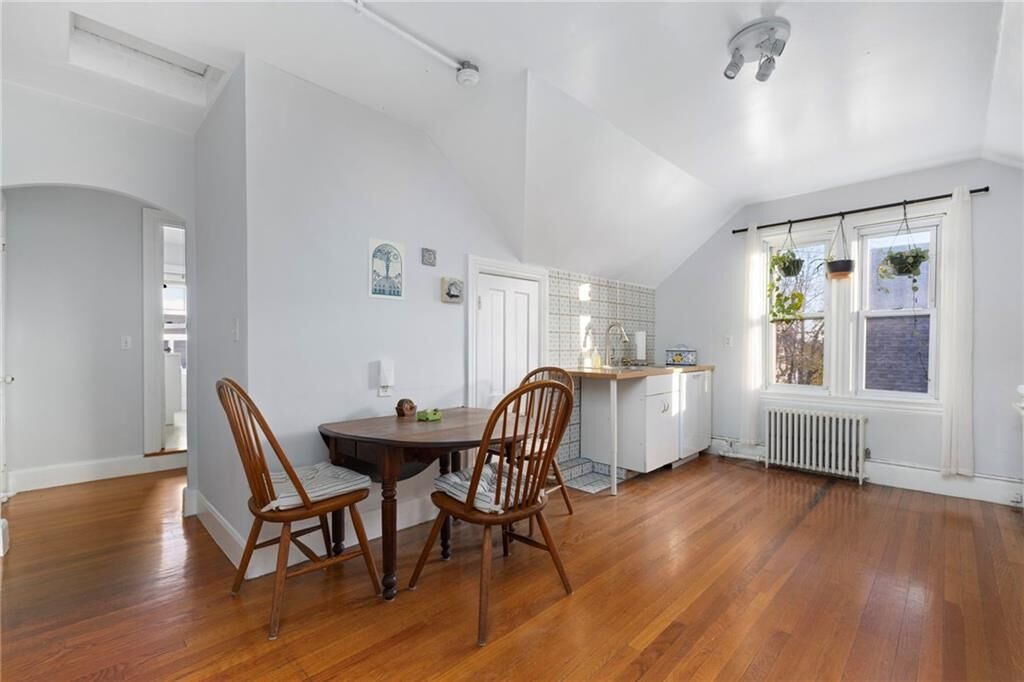 Property Photo:  377 Hope Street 3  RI 02906 