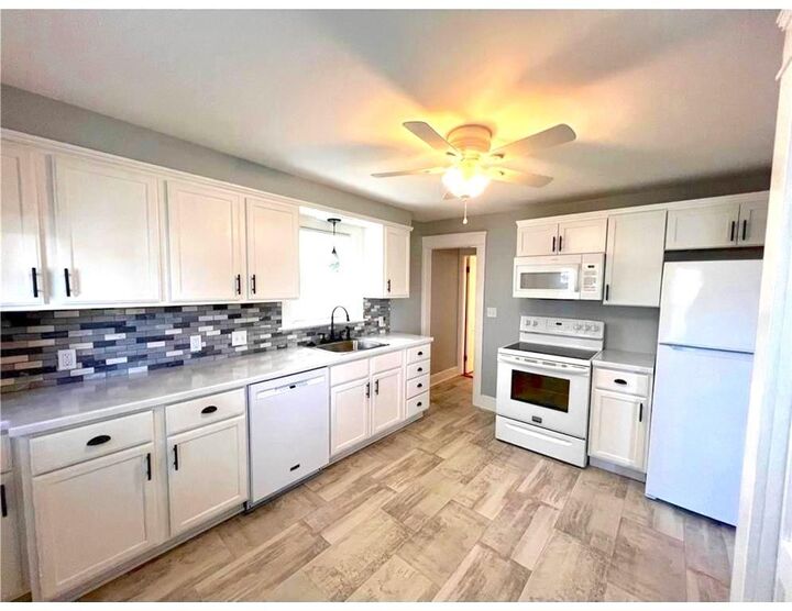 Property Photo:  348 Market  St  RI 02885 