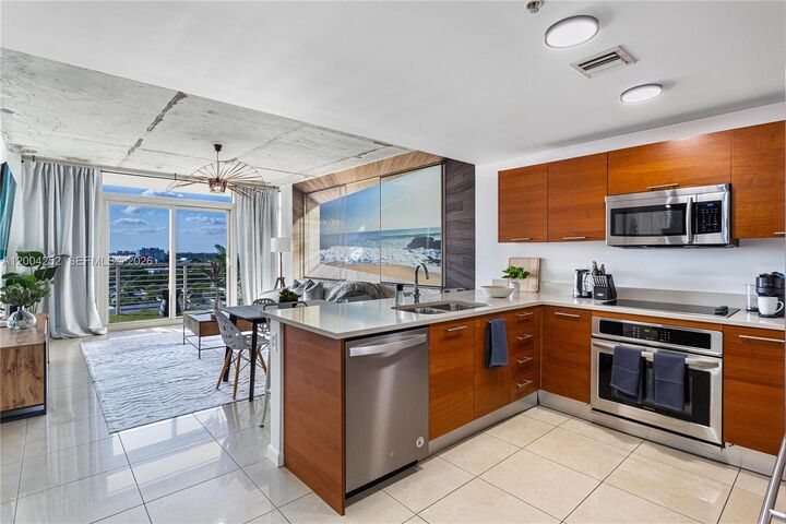 Property Photo:  3250 NE 1st Ave 913  FL 33137 