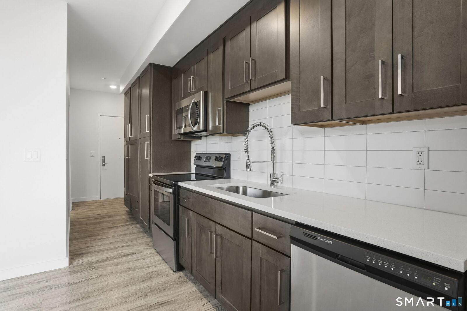 Property Photo:  19 Day Street 206  CT 06854 