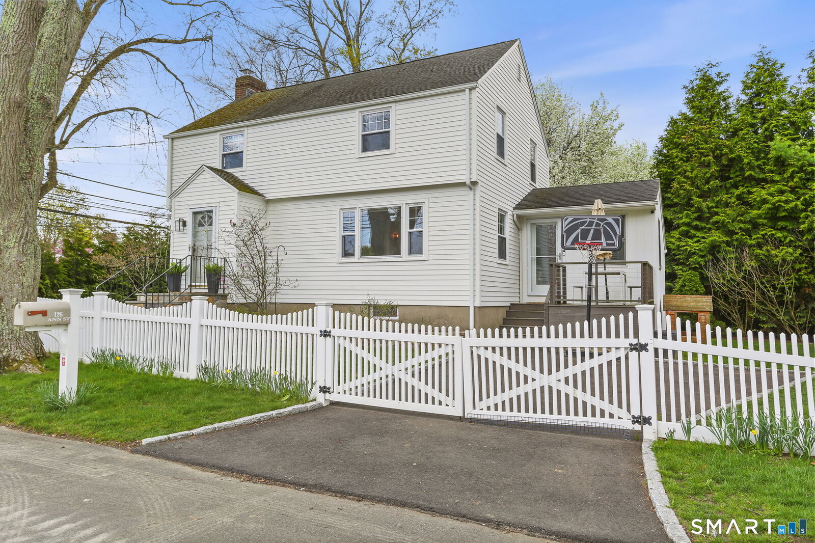 Property Photo:  126 Ann Street  CT 06824 