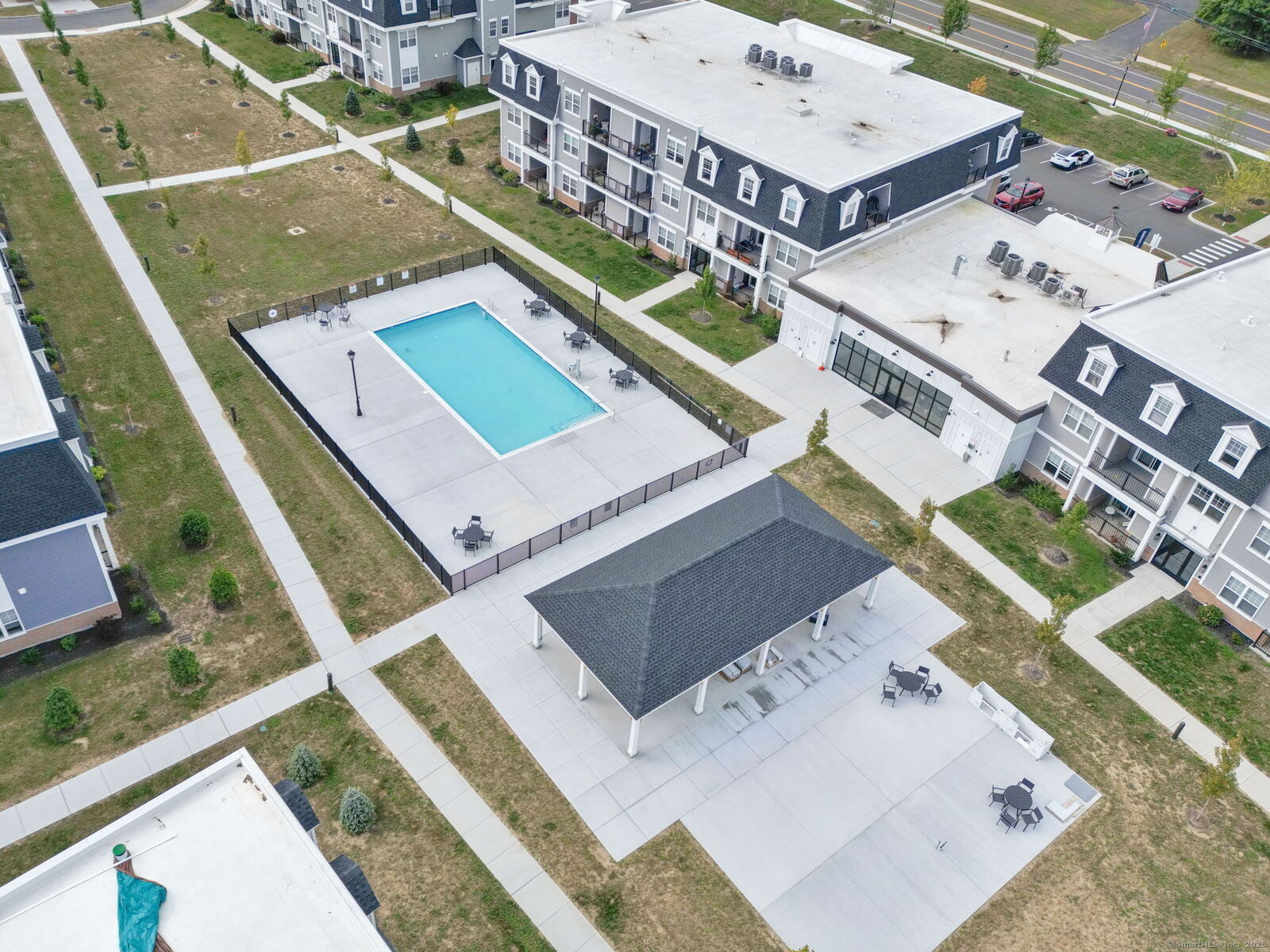 Property Photo:  280 Salmon Brook Street 4312  CT 06035 