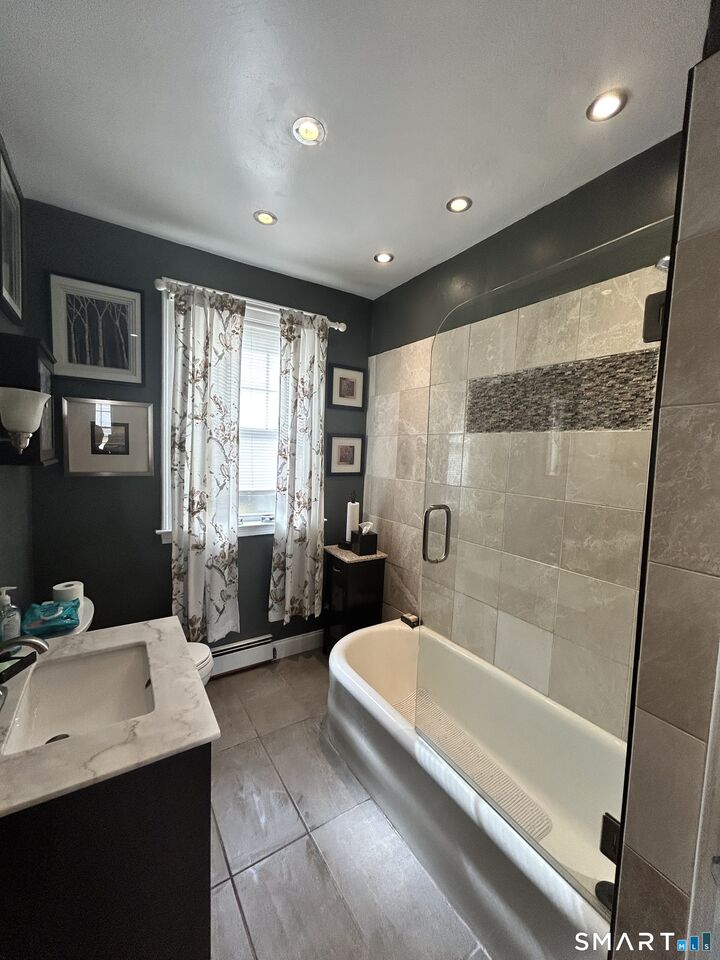 Property Photo:  137 Fountain Street A7  CT 06515 