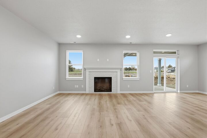 Property Photo:  2406 Annie Pl  WA 99004 