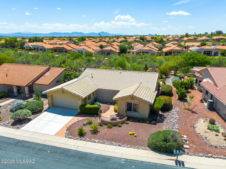 Property Photo:  2260 E Ruellia Drive  AZ 85755 