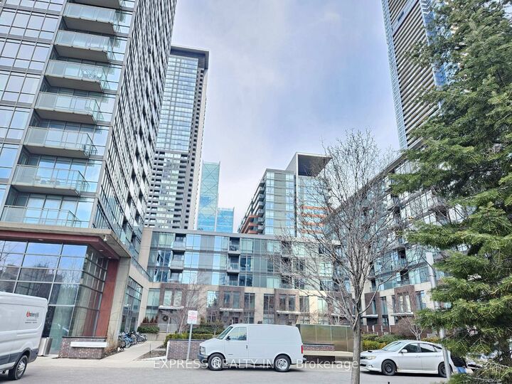 15 Fort York Boulevard 705 — photo 1