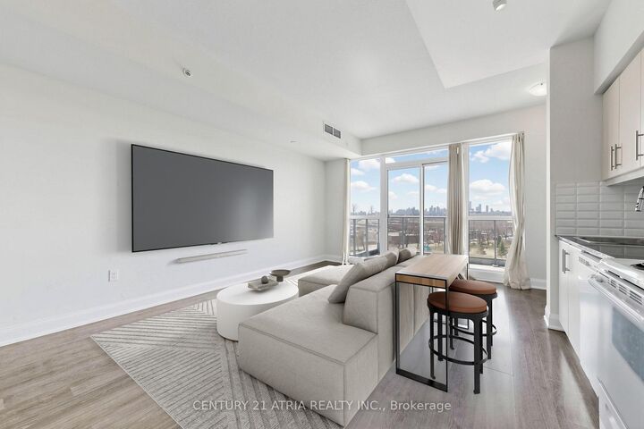 Property Photo:  160 Vanderhoof Avenue 607  ON M4G 0B7 