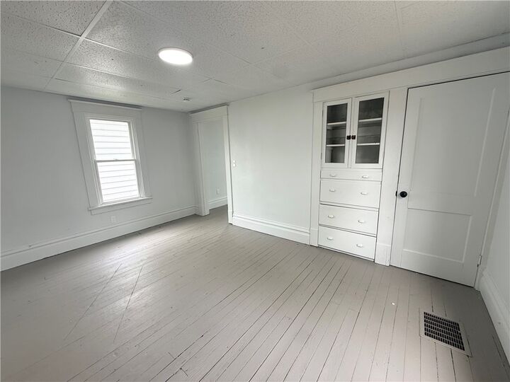 Property Photo:  422 Prospect St  PA 16146 
