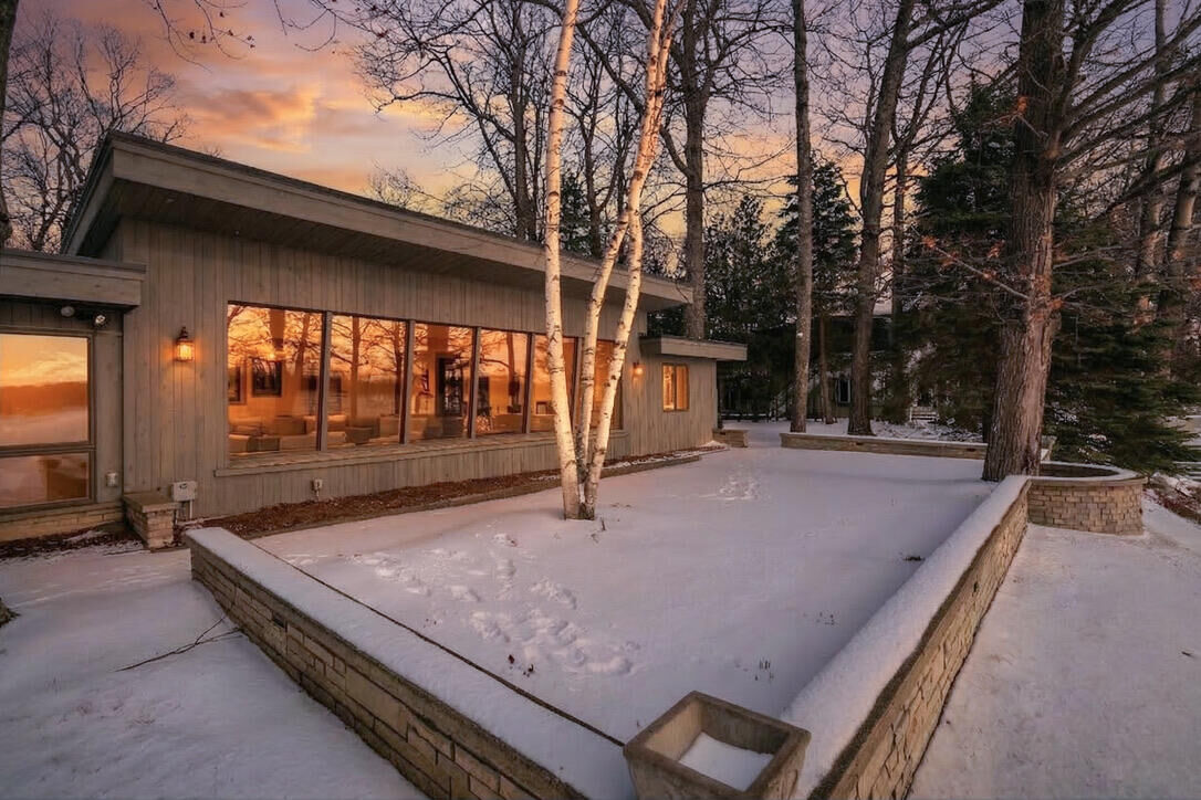 Property Photo:  658 W Shoreview Lane  MI 49749 