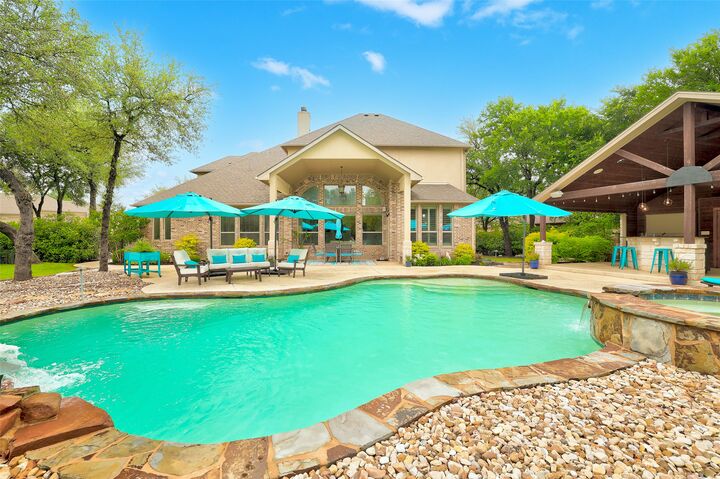Property Photo:  213 Vista Lane  TX 78633 