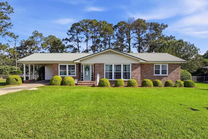 Property Photo:  511 E 25th Avenue  GA 31015 