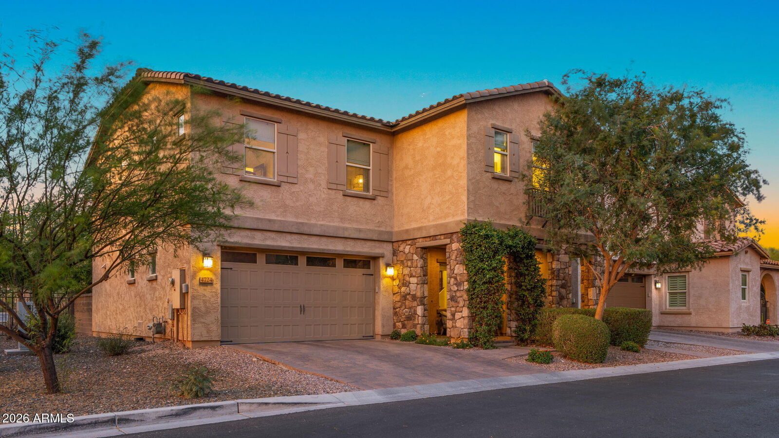 Property Photo:  4724 E Parkside Lane  AZ 85050 