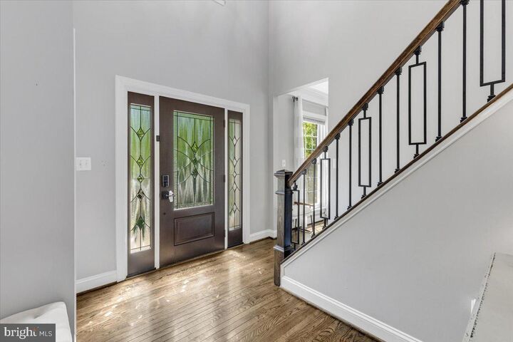 Property Photo:  813 Casla Court SE  VA 20175 