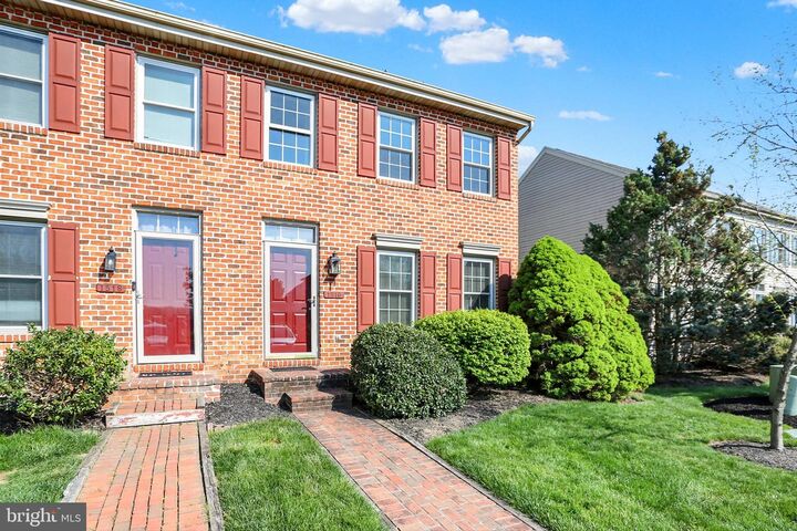 Property Photo:  1516 Tussey Court  PA 17050 