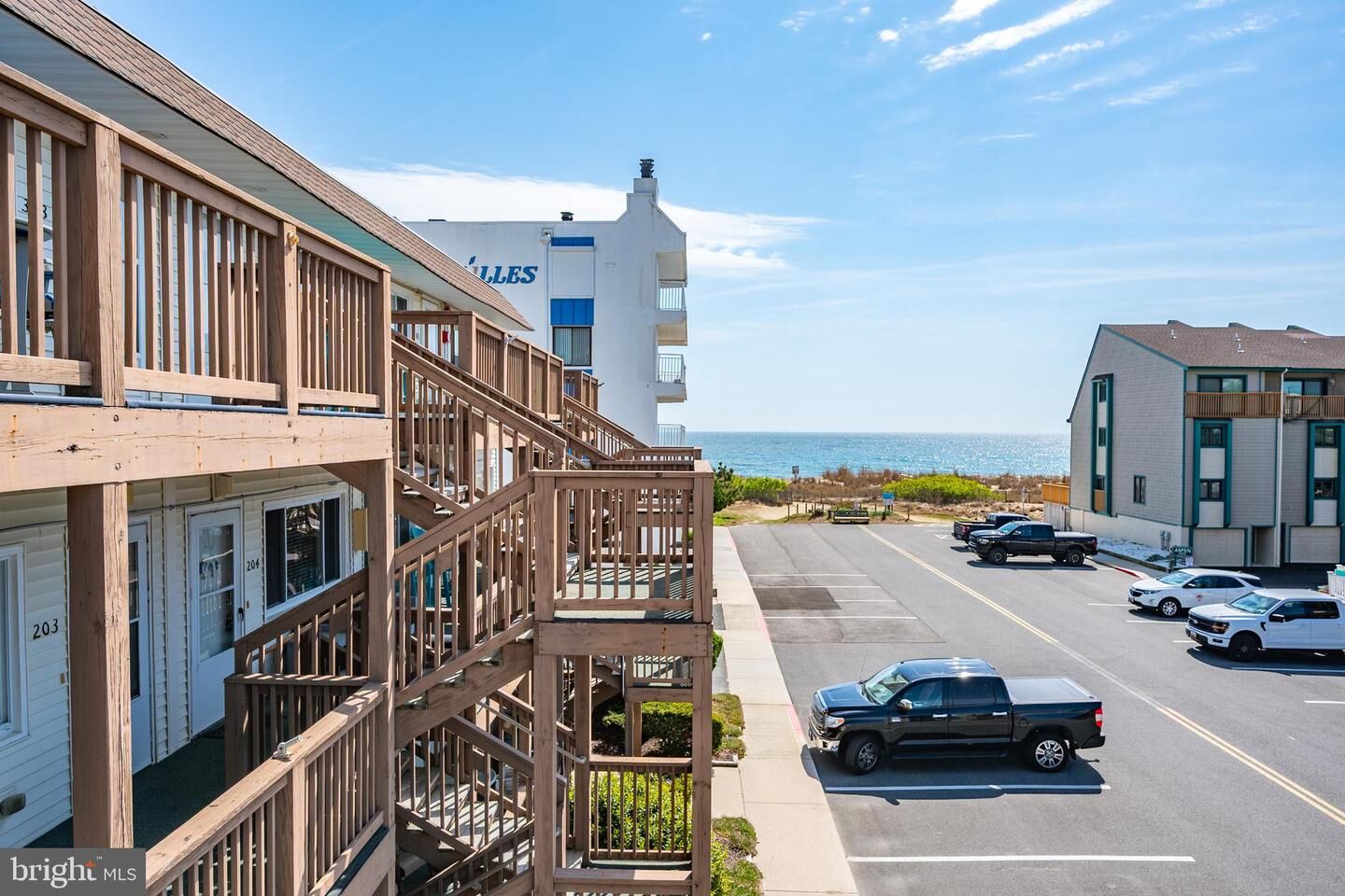Property Photo:  8 121st Street 202A  MD 21842 