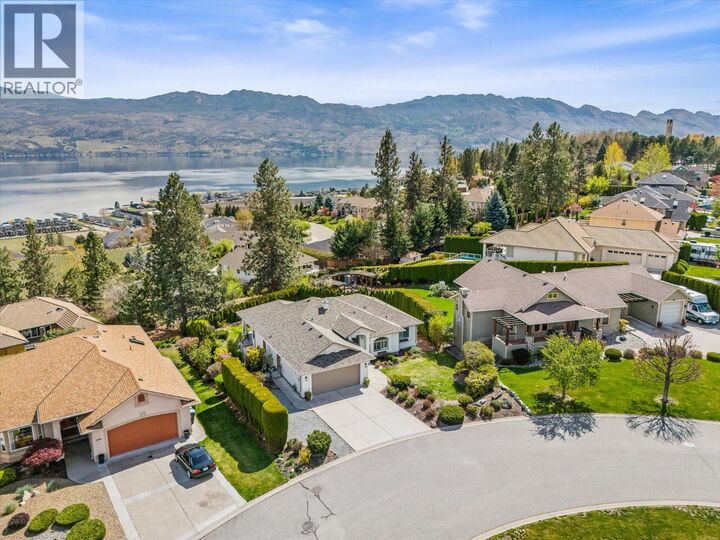 Property Photo:  1653 Braeburn Court  BC V4T 2V5 