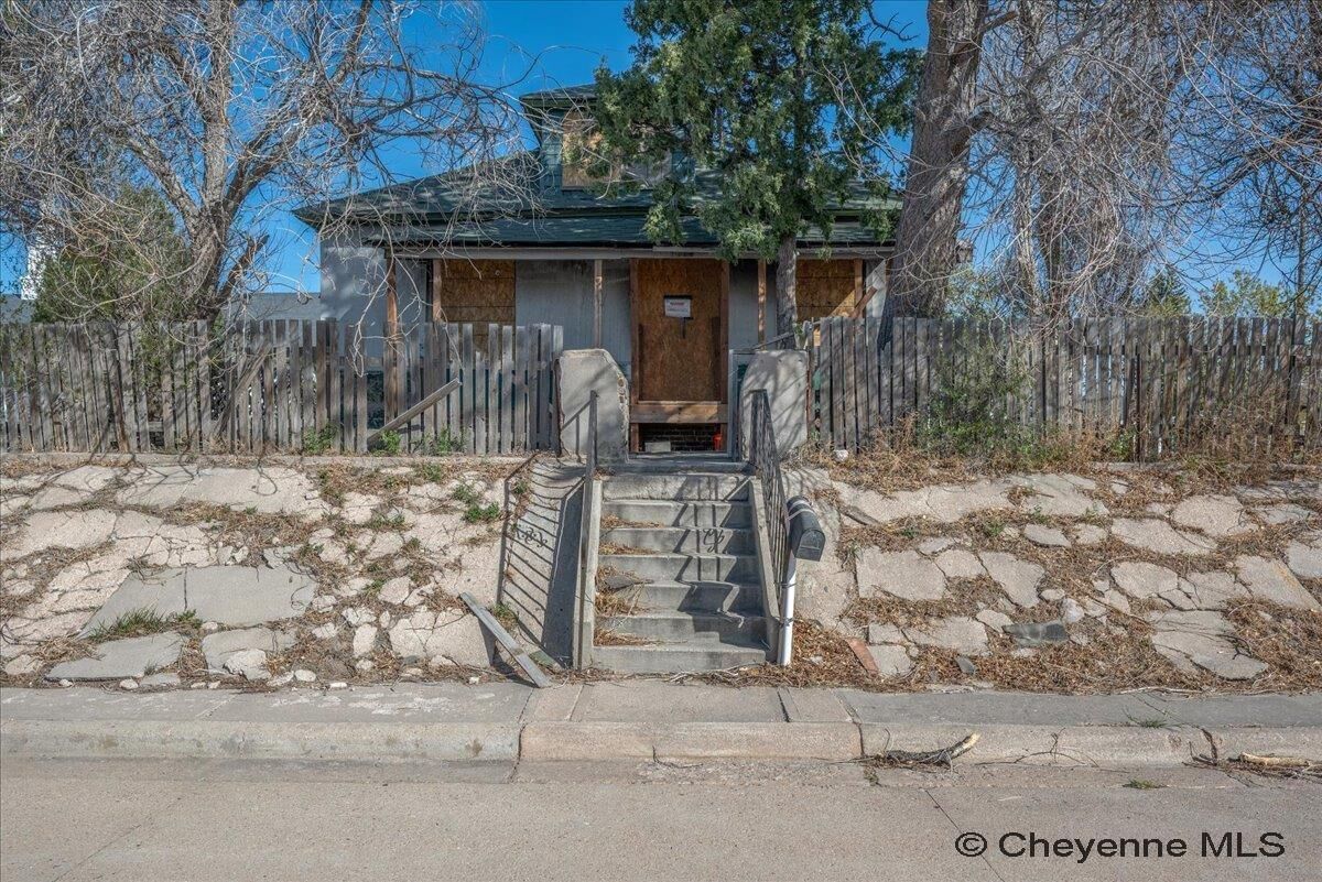 Property Photo:  1114 W 20th St  WY 82001 
