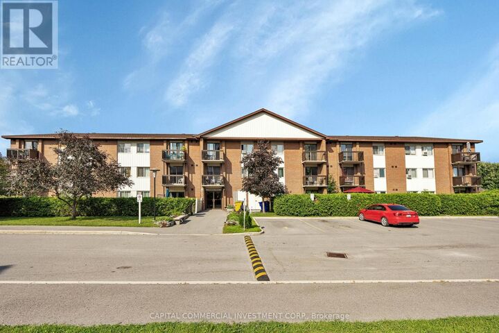 Property Photo:  4 Robert Street  ON K7S 3N5 