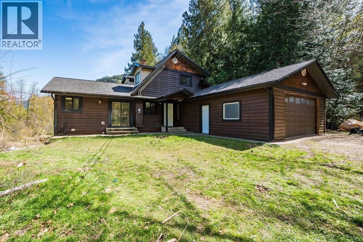 Property Photo:  4408 Slocan  River Road  BC V0G 2J0 