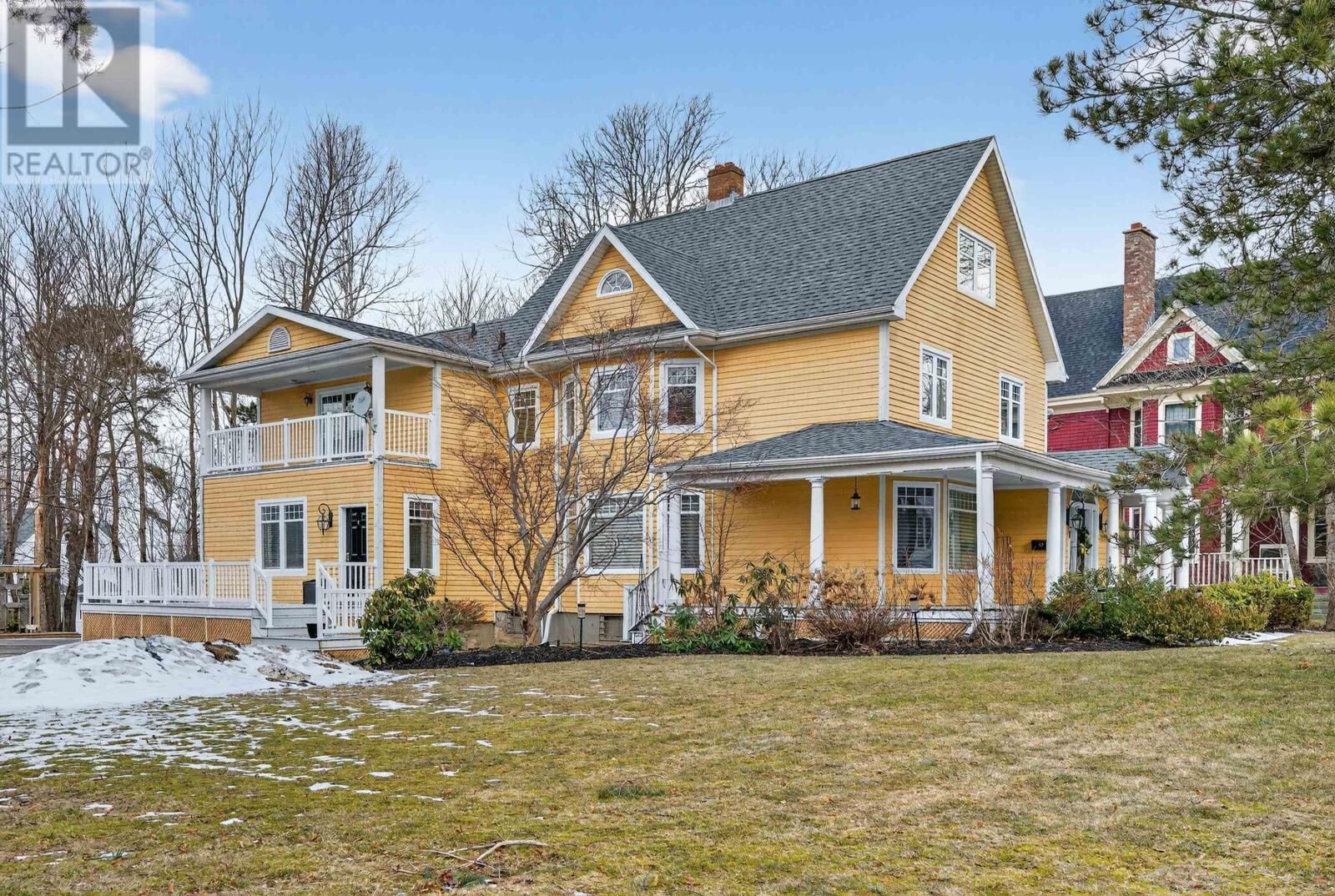 Property Photo: 15 Whitney Avenue NS B1P 4Z6