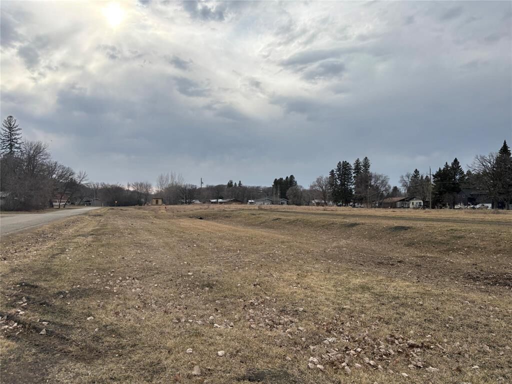 Photo de la propriété:  1 Front Street  MB R0K 1R0 