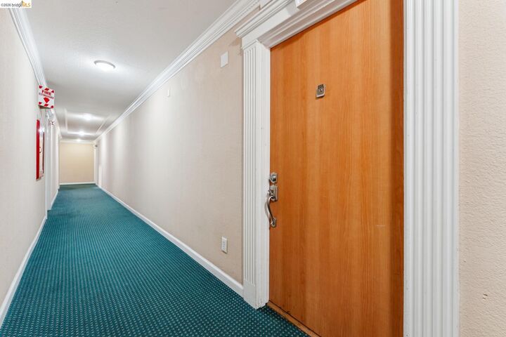 Property Photo:  77 Fairmount Ave 203  CA 94611 