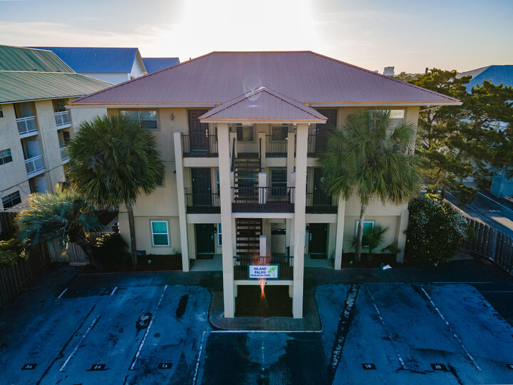 Property Photo:  374 Bluefish Drive Unit 3B  FL 32548 