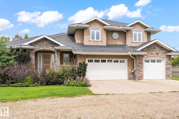 15860 41 Avenue SW — photo 1